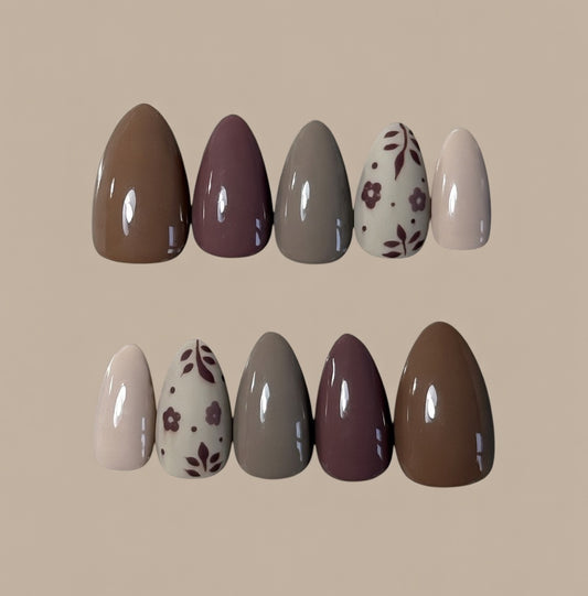 Künstliche Fingernägel zum Aufkleben